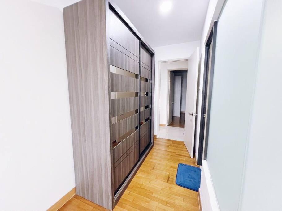 Promo Connected Train 3 Bedrooms - Above Mall 25 Pangsapuri *